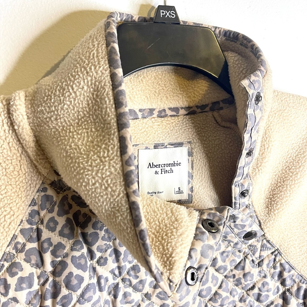 Abercrombie and Fitch Tan and Cheetah Print Fleece